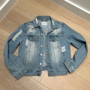 Women’s boutique ripped denim jean jacket by Love Tree medium